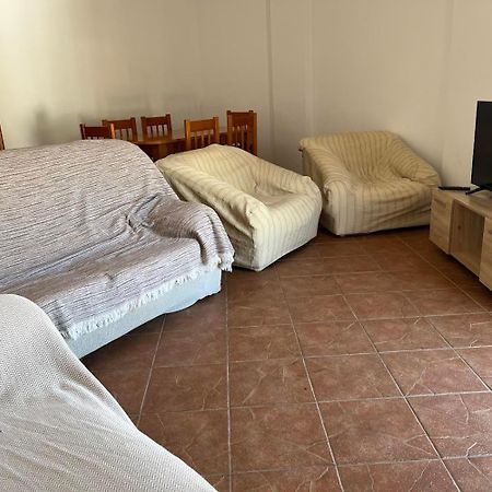 Casa Amplia Con Terraza En La Vinuela Villa Luaran gambar