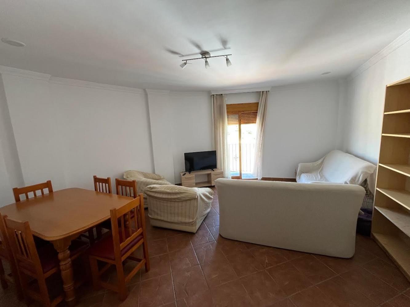 Casa Amplia Con Terraza En La Vinuela Villa Luaran gambar